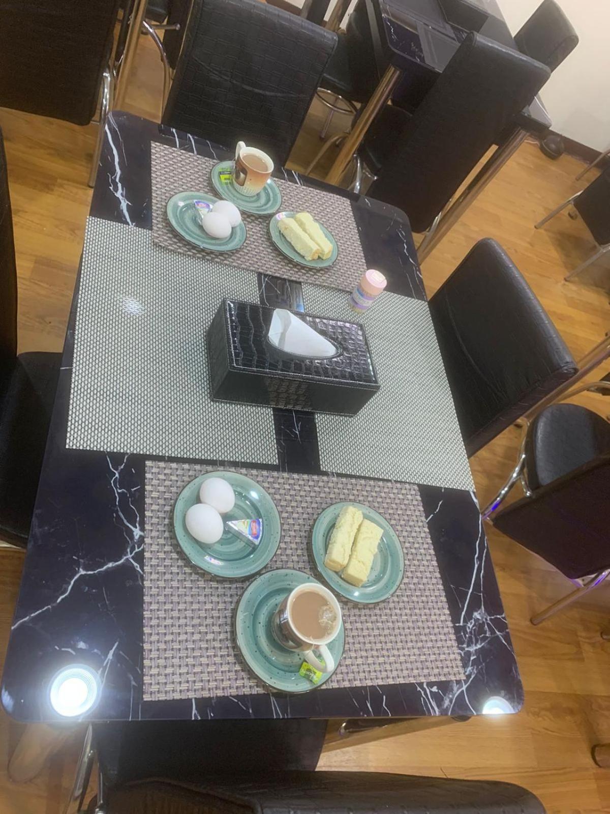 Parasol Hotel Дубай Екстериор снимка